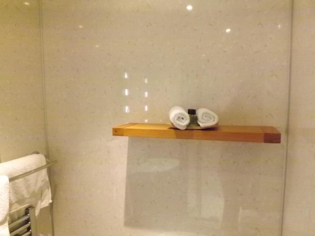Almond Villa Guest House Перт Номер фото