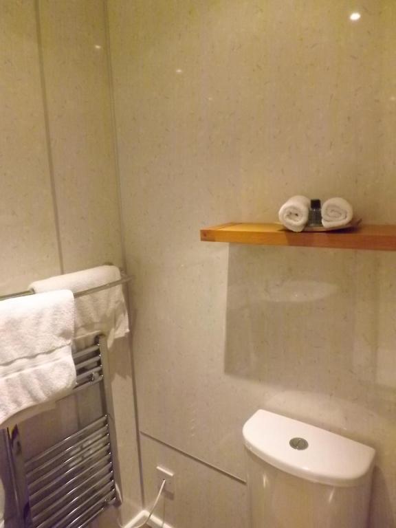 Almond Villa Guest House Перт Номер фото
